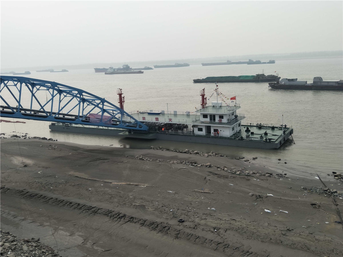 岳陽(yáng)70、90米油化船